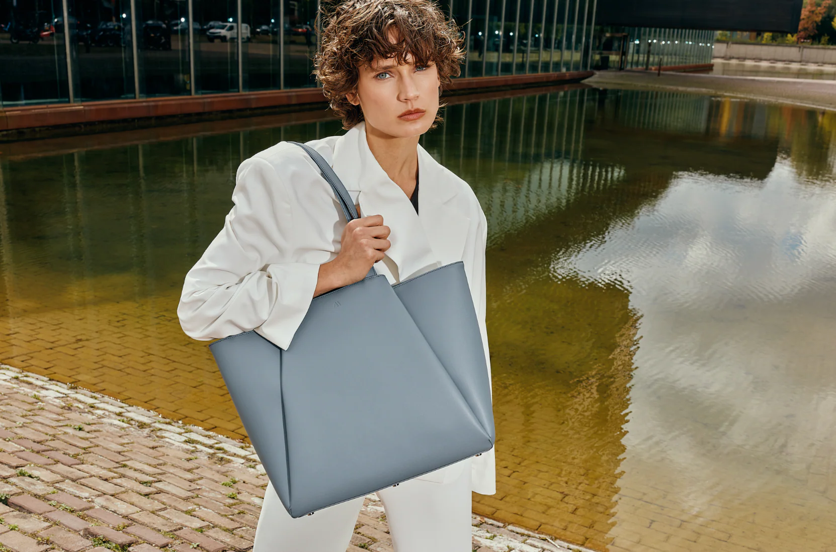 Pyramid - misty blue - Image 4